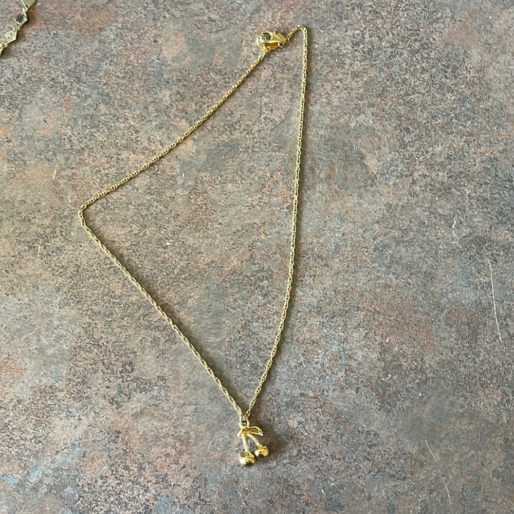 Shirley temple electric picks necklace